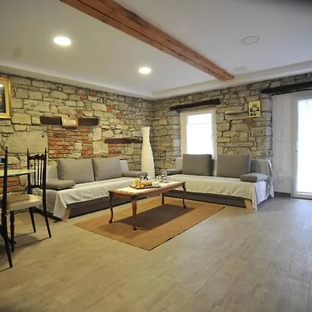 Authentic Istrian Town House - Completely New Sveti Peter
